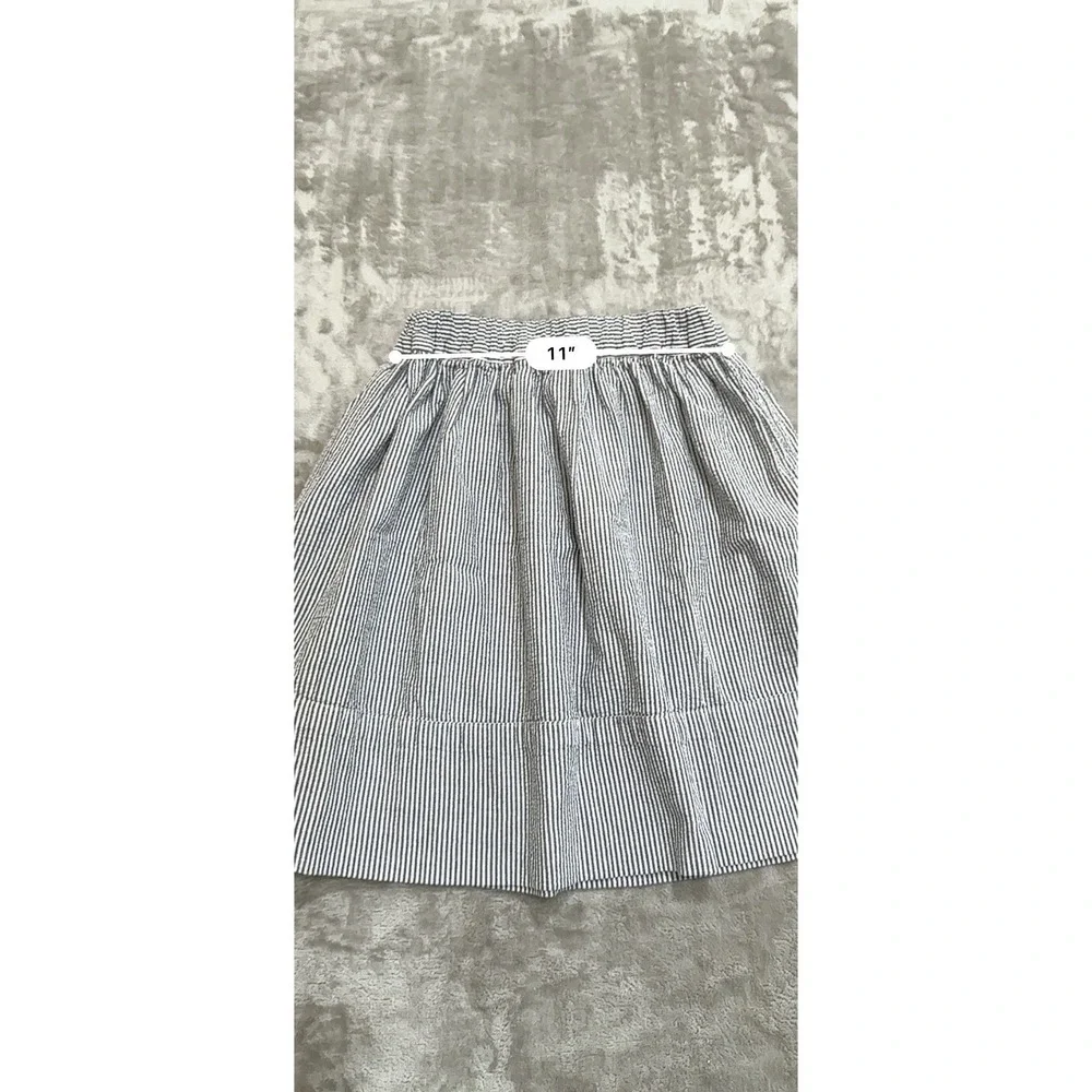 Blu Pony Vintage Skirt Girls/Juniors Size 7‎ Gray White Pinstriped Elastic Waist